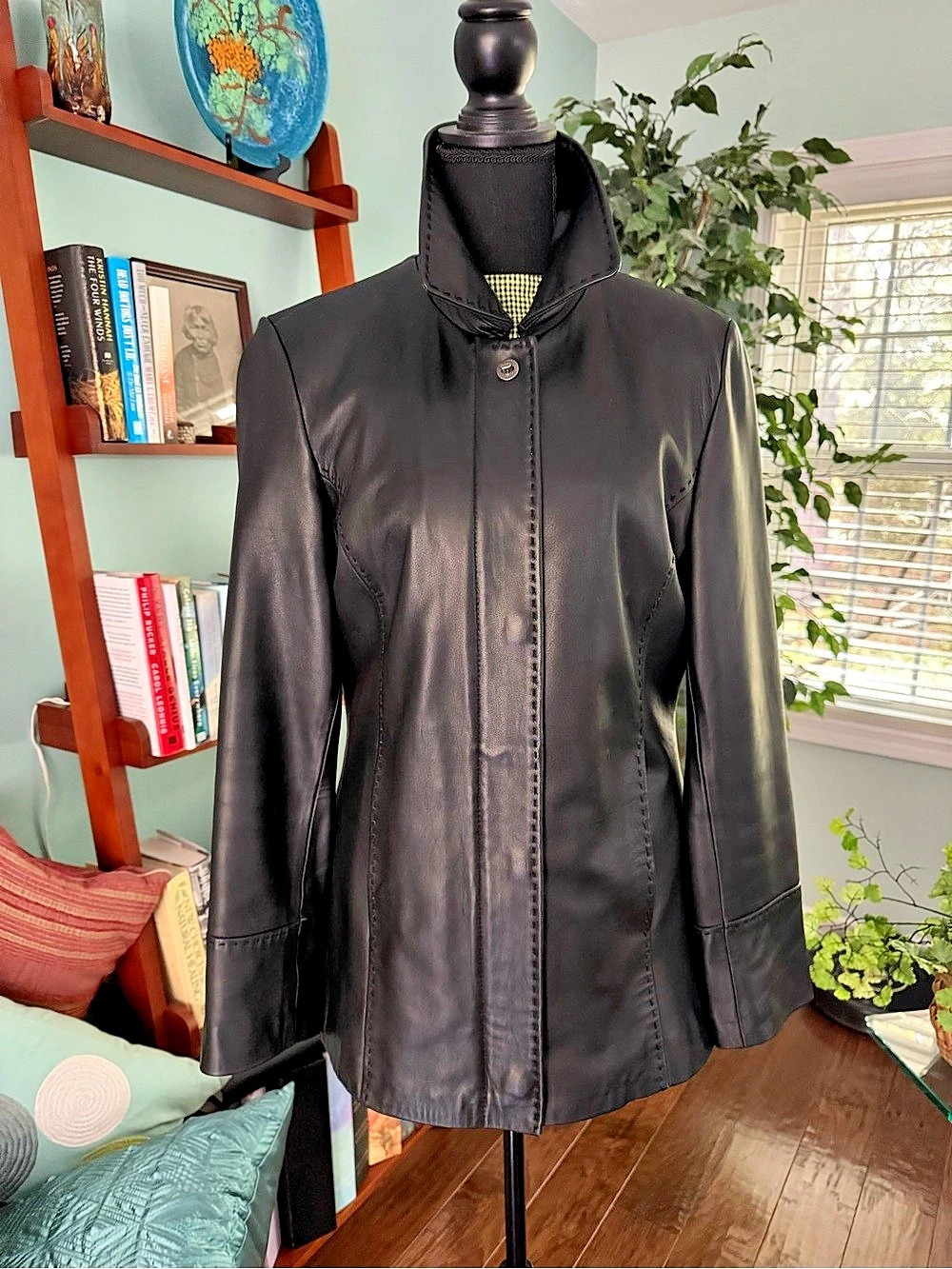 Calvin Klein Genuine Leather Jacket Size Small Like New
